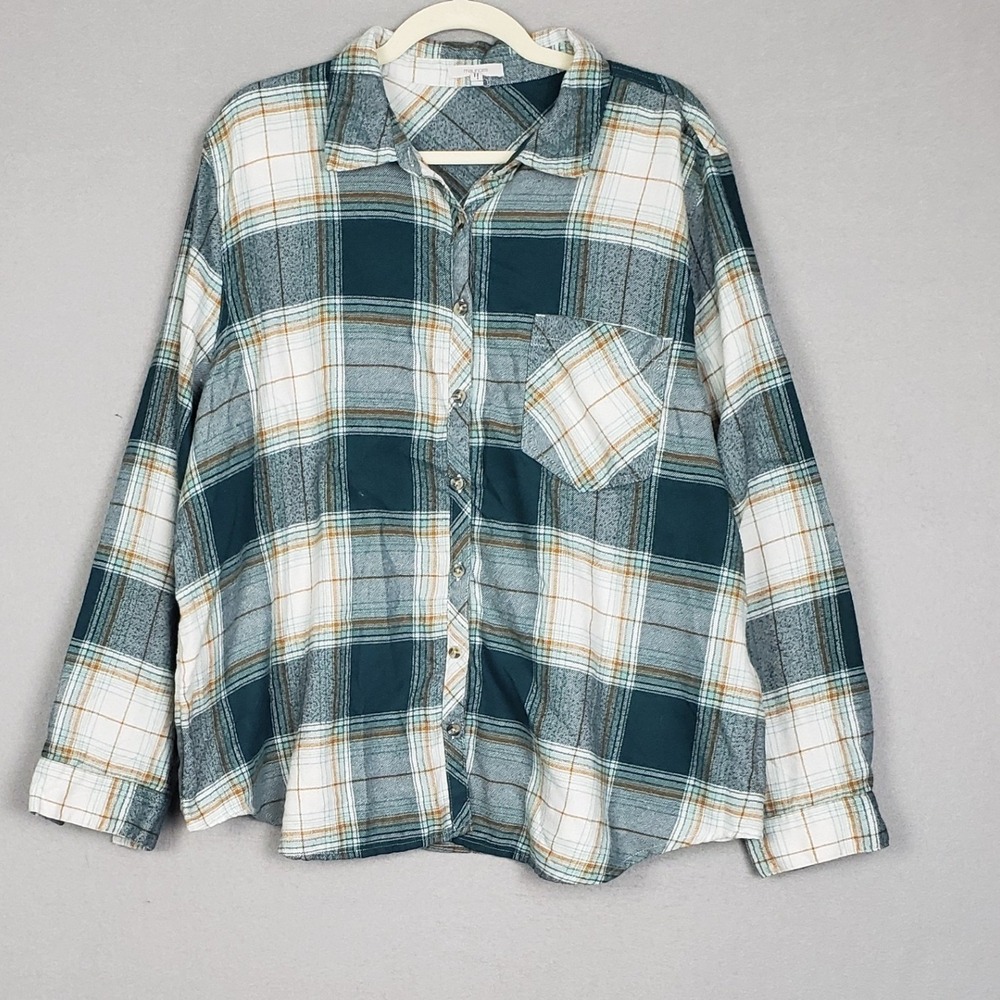 Maurices Size 2X Plaid Button Up Green Cream Western Casual Cabincore Grunge